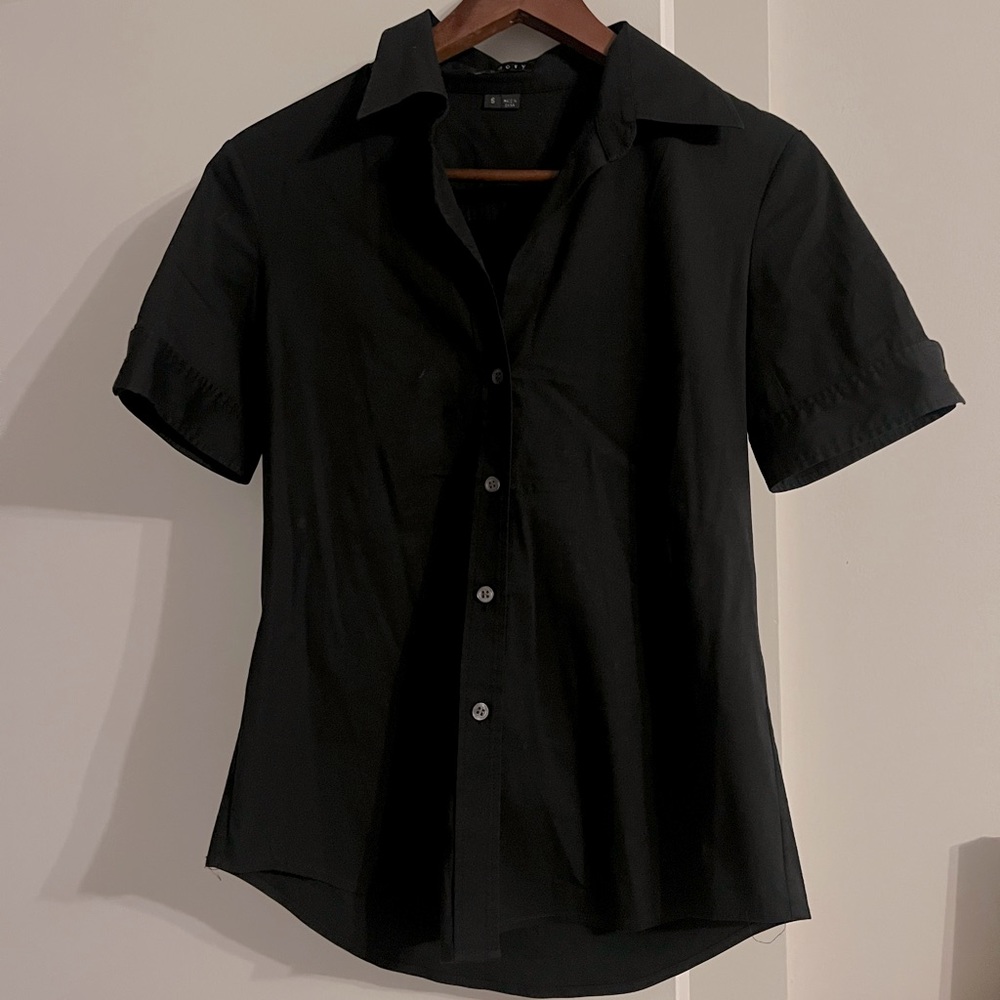 THEORY S black button down tee